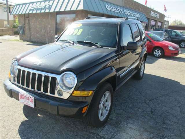 2005 Jeep Liberty Limited 4WD 4dr SUV w/ 28F